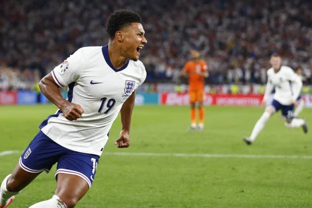 DORTMUND, 10-07-2024, BVB Stadium , European Football Championship Euro2024, Semi finals match no.50 between Netherlands and England. England player Oliver Watkins celebrating his goal 1-2 Netherlands - England (Euro2024)  x25730321x Copyright:
