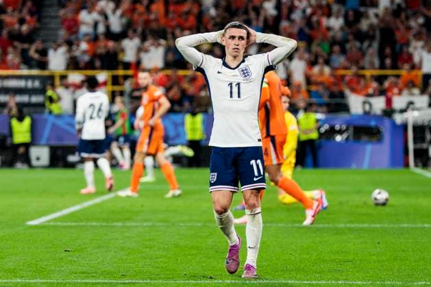 UEFA EURO, EM, Europameisterschaft,Fussball 2024: Niederlande - England; 10.07.2024 Phil Foden (England, 11) mit der Aberkennung des Tores. UEFA EURO 2024: Niederlande - England; BVB Stadion Dortmund, Dortmund am 10.07.2024 Copyright: xBEAUTIFULxSPORTS Wunderlx