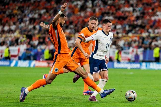 UEFA EURO, EM, Europameisterschaft,Fussball 2024: Niederlande - England; 10.07.2024 Phil Foden (England, 11), Joey Veerman (Niederlande, 16), Cody Gakpo (Niederlande, 11). UEFA EURO 2024: Niederlande - England; BVB Stadion Dortmund, Dortmund am 10.07.2024 Copyright: xBEAUTIFULxSPORTS Wunderlx