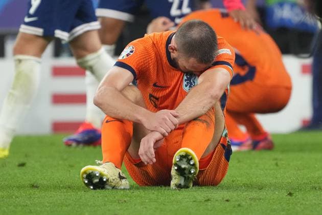 Stefan De Vrij (Niederlande, Netherlands, 06) enttäuscht nach dem Halbfinal-Aus - Dortmund 10.07.2024: Niederlande vs. England, EURO2024 M50, Halbfinale, EM-Arena Dortmund