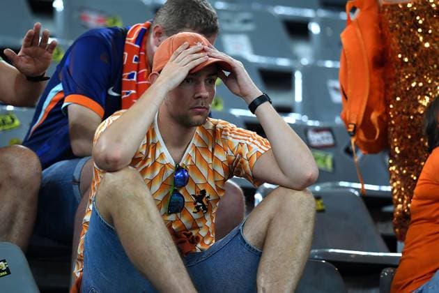 Fußball UEFA EURO, EM, Europameisterschaft,Fussball 2024 Halbfinale Niederlande - England am 10.07.2024 im BVB Stadion Dortmund in Dortmund Enttäuschte Fans Zuschauer Niederlande auf der Tribüne