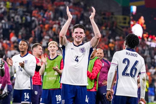 2024-07-10 Netherlands v England - UEFA EURO, EM, Europameisterschaft,Fussball 2024 Semi Final DORTMUND, NETHERLANDS - JULY 10: Declan Rice of England celebrates his sides win during the UEFA EURO 2024 Semi Final match between Netherlands and England at BVB Stadion Dortmund on July 10, 2024 in Dortmund, Netherlands. Dortmund BVB Stadion Dortmund Netherlands Content not available for redistribution in The Netherlands directly or indirectly through any third parties. Copyright: xAndrexWeeningx