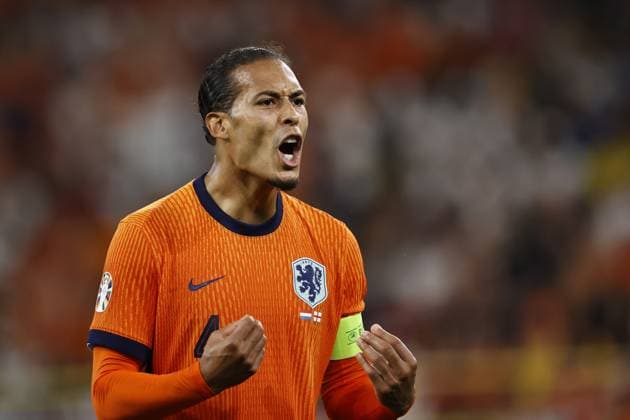 Dortmund - Virgil van Dijk of Holland reacts during the UEFA EURO, EM, Europameisterschaft,Fussball 2024 Semi-final match between the Netherlands and England at the BVB Stadium Dortmund on July 10, 2024 in Dortmund, Germany. ANP MAURICE VAN STEEN UEFA EURO 2024 2024 xVIxANPxSportx xxANPxIVx 503210277 originalFilename: 503210277.jpg