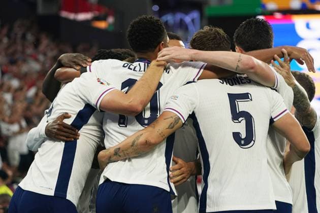 Nationalmannschaft, Fussball, UEFA Euro2024, EM 2024,Halbfinale,Semifinal, Dortmund, Niederlande-England Engländer jubeln ,