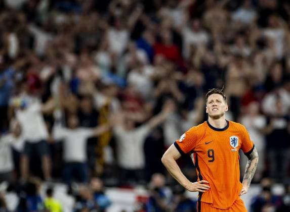 DORTMUND - Wout Weghorst after the UEFA EURO, EM, Europameisterschaft,Fussball 2024 Semi-final match between the Netherlands and England at the BVB Stadium Dortmund on July 10, 2024 in Dortmund, Germany. ANP KOEN VAN WEEL UEFA EURO 2024 2024 xVIxANPxSportx xxANPxIVx 503222086 originalFilename: 503222086.jpg