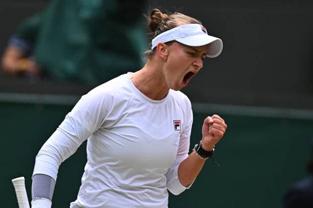 Tennis, Wimbledon, Die Highlights Wimbledon - Krejcikova v Ostapenko Quarter FInal Barbora Krejcikova (CZE) during her quarter final round match at the 2024 Wimbledon Championships at the AELTC in London, UK, on July 10, 2024. Photo by Corinne Dubreuil ABACAPRESS.COM London United Kingdom  Copyright: xDubreuilxCorinne ABACAx