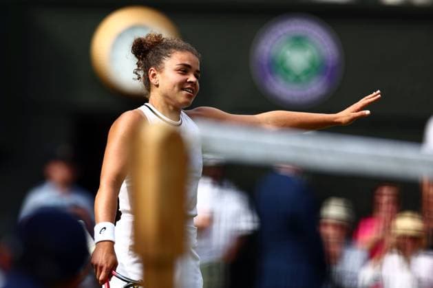 Jasmine Paolini celebrates victory in her semi final match Wimbledon Tennis Championships, Day 11, The All England Lawn Tennis and Croquet Club, London, UK - 11 Jul 2024  Copyright: xJamesxMarsh Shutterstockx 14580282ec