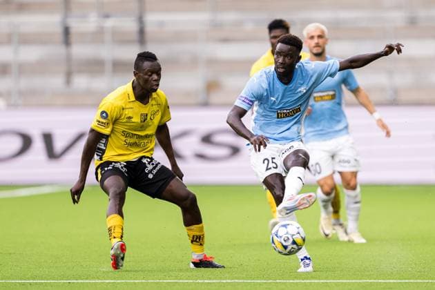 240711 Timothy Noor Ouma of Elfsborg and Moustapha Name of Pafos during the UEFA Europa League qualification match between Elfsborg and Pafos on July 11, 2024 in Boras. Photo: Jörgen Jarnberger BILDBYRAN COP 112 JJ0379 fotboll football soccer fotball uefa europa league kval qualifying round qualification elfsborg pafos bbeng Copyright: JÖRGENxJARNBERGER BB240711JJ033