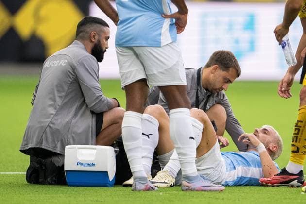 240711 Vlad Dragomir of Pafos in pain during the UEFA Europa League qualification match between Elfsborg and Pafos on July 11, 2024 in Boras. Photo: Jörgen Jarnberger BILDBYRAN COP 112 JJ0379 fotboll football soccer fotball uefa europa league kval qualifying round qualification elfsborg pafos bbeng Copyright: JÖRGENxJARNBERGER BB240711JJ062
