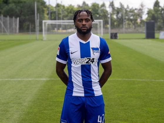 Deyovaisio Zeefuik (Hertha BSC); 2. Bundesliga, Porträttermin 2024 2025, 11.07. 2024,