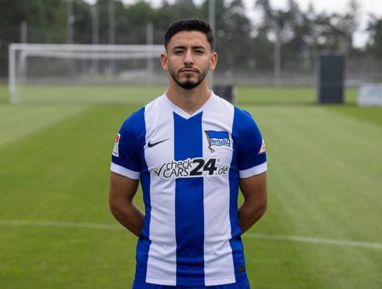 Kevin Sessa; Hertha BSC; 2. Bundesliga, Porträttermin 2024 2025, 11.07. 2024,