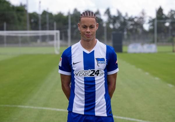 Derry Scherhant; Hertha BSC; 2. Bundesliga, Porträttermin 2024 2025, 11.07. 2024,