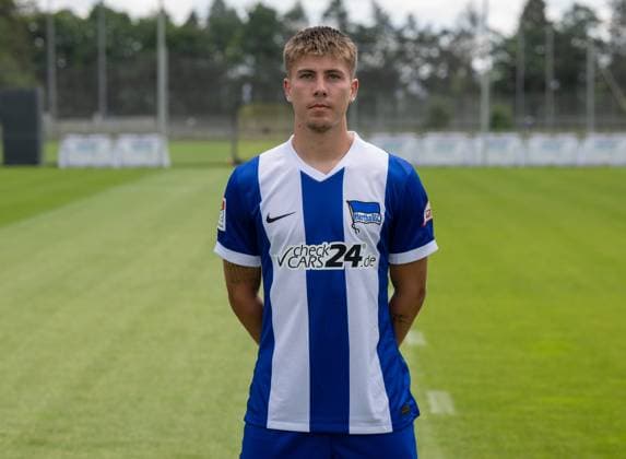 Gustav Christensen; Hertha BSC; 2. Bundesliga, Porträttermin 2024 2025, 11.07. 2024,