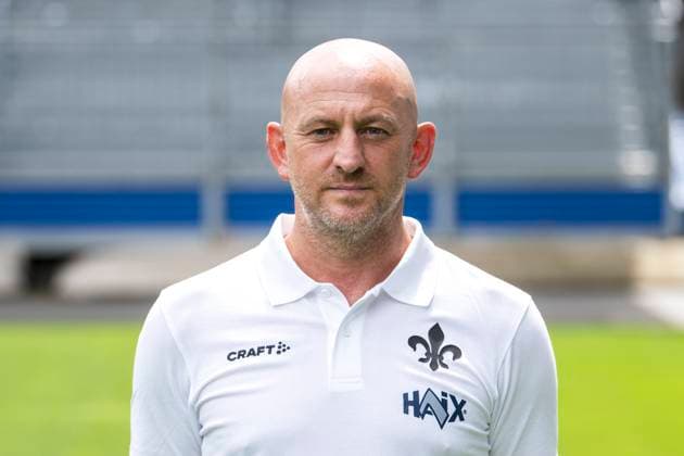 11.07.2024, xfux, Fussball 2.Bundesliga, SV Darmstadt 98 Fototermin Saison 2024 25 - Porträttermin 2024 2025, emspor, v.l. Trainer Torsten Lieberknecht; SV Darmstadt 1898 e.V.; 2.BL, Porträttermin 2024 2025 Darmstadt