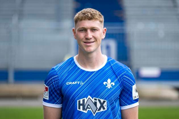 11.07.2024, xfux, Fussball 2.Bundesliga, SV Darmstadt 98 Fototermin Saison 2024 25 - Porträttermin 2024 2025, emspor, v.l. Clemens Riedel; SV Darmstadt 1898 e.V.; 2.BL, Porträttermin 2024 2025 Darmstadt