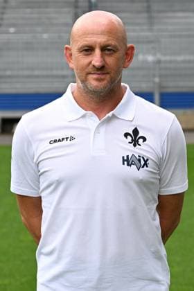 11.07.2024, xscotx, Fussball 2.Bundesliga, 2.BL SV Darmstadt 98 - Fototermin Saison 2024 25 Porträttermin 2024 2025 emspor, v.l. Trainer Torsten Lieberknecht (SV Darmstadt 98) (DFL DFB REGULATIONS PROHIBIT ANY USE OF PHOTOGRAPHS as IMAGE SEQUENCES and or QUASI-VIDEO) Darmstadt