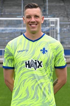 11.07.2024, xscotx, Fussball 2.Bundesliga, 2.BL SV Darmstadt 98 - Fototermin Saison 2024 25 Porträttermin 2024 2025 emspor, v.l. Alexander Brunst (SV Darmstadt 98) (DFL DFB REGULATIONS PROHIBIT ANY USE OF PHOTOGRAPHS as IMAGE SEQUENCES and or QUASI-VIDEO) Darmstadt