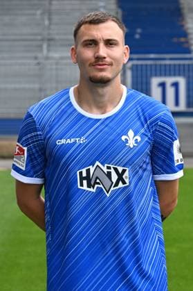 11.07.2024, xscotx, Fussball 2.Bundesliga, 2.BL SV Darmstadt 98 - Fototermin Saison 2024 25 Porträttermin 2024 2025 emspor, v.l. Filip Stojilkovic (SV Darmstadt 98) (DFL DFB REGULATIONS PROHIBIT ANY USE OF PHOTOGRAPHS as IMAGE SEQUENCES and or QUASI-VIDEO) Darmstadt
