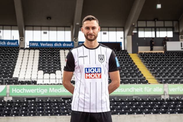 Felix Higl; SSV Ulm 1846 Fußball; 2. Bundesliga, Porträttermin 2024 2025 Felix Higl (33, SSV Ulm 1846 Fußball) Ulm Donaustadion Baden-Württemberg Deutschland