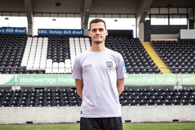 Thomas Wörle (Cheftrainer); SSV Ulm 1846 Fußball; 2. Bundesliga, Porträttermin 2024 2025 Thomas Wörle (Cheftrainer, SSV Ulm 1846 Fußball) Ulm Donaustadion Baden-Württemberg Deutschland