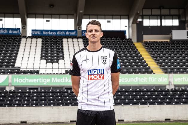 Lennart Stoll; SSV Ulm 1846 Fußball; 2. Bundesliga, Porträttermin 2024 2025 Lennart Stoll (18, SSV Ulm 1846 Fußball) Ulm Donaustadion Baden-Württemberg Deutschland