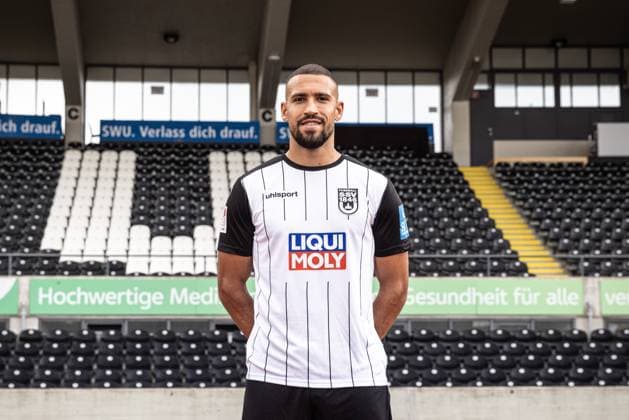 Lamar Yarbrough; SSV Ulm 1846 Fußball; 2. Bundesliga, Porträttermin 2024 2025 Lamar Yarbrough (25, SSV Ulm 1846 Fußball) Ulm Donaustadion Baden-Württemberg Deutschland