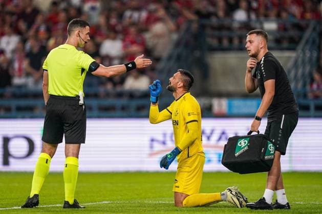 11.07.2024 KRAKOW UL. REYMONTA ( POLAND ) PILKA NOZNA ( FOOTBALL ) LIGA EUROPY UEFA ( UEFA EUROPA LEAGUE ) - 1. RUNDA ELIMINACJI ( FIRST QUALIFYING ROUND ) MECZ WISLA KRAKOW - KF LLAPI PODUJEVO ( GAME ) NZ SEDZIA ( REFEREE ) MARC NAGTEGAAL ILIR AVDYLI DYSKUSJA ( DISCUSSION ARGUMENT ) FOTO BORYS GOGULSKI CYFRASPORT NEWSPIX.PL --- Newspix.pl  20240711_CSBG_0032