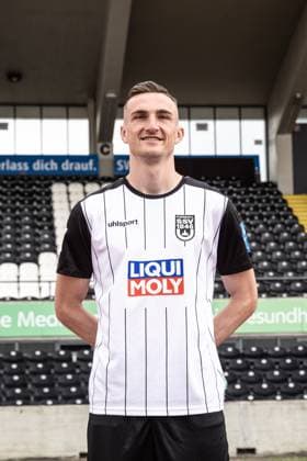 Niklas Kolbe; SSV Ulm 1846 Fußball; 2. Bundesliga, Porträttermin 2024 2025 Niklas Kolbe (27, SSV Ulm 1846 Fußball) Ulm Donaustadion Baden-Württemberg Deutschland