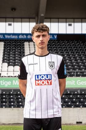 Maurice Krattenmacher; SSV Ulm 1846 Fußball; 2. Bundesliga, Porträttermin 2024 2025 Maurice Krattenmacher (30, SSV Ulm 1846 Fußball) Ulm Donaustadion Baden-Württemberg Deutschland