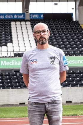 Bastian Noth (Teammanager); SSV Ulm 1846 Fußball; 2. Bundesliga, Porträttermin 2024 2025 Bastian Noth (Teammanager, SSV Ulm 1846 Fußball) Ulm Donaustadion Baden-Württemberg Deutschland