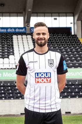 Lucas Röser; SSV Ulm 1846 Fußball; 2. Bundesliga, Porträttermin 2024 2025 Lucas Röser (9, SSV Ulm 1846 Fußball) Ulm Donaustadion Baden-Württemberg Deutschland