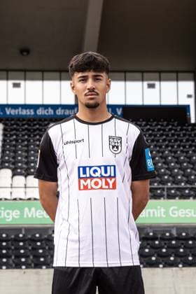 Laurin Ulrich; SSV Ulm 1846 Fußball; 2. Bundesliga, Porträttermin 2024 2025 Laurin Ulrich (20, SSV Ulm 1846 Fußball) Ulm Donaustadion Baden-Württemberg Deutschland