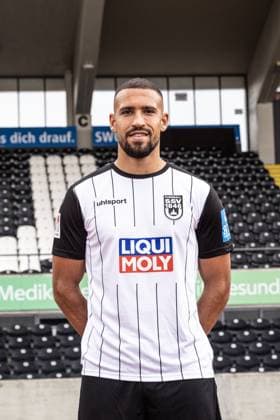 Lamar Yarbrough; SSV Ulm 1846 Fußball; 2. Bundesliga, Porträttermin 2024 2025 Lamar Yarbrough (25, SSV Ulm 1846 Fußball) Ulm Donaustadion Baden-Württemberg Deutschland