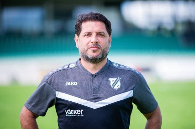 Farat Toku (Cheftrainer); SV Rödinghausen; Regionalliga West, Porträttermin 2024 2025.