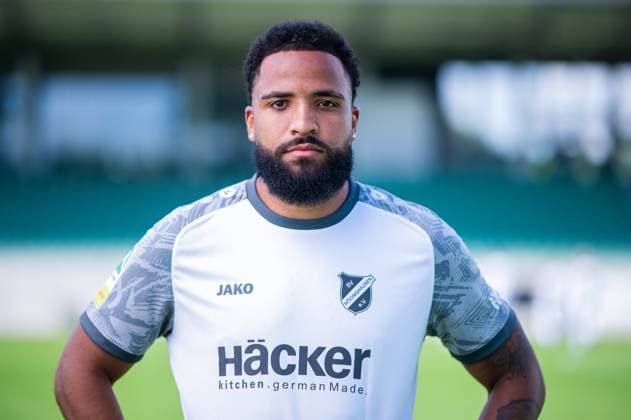 Leon Tia; SV Rödinghausen; Regionalliga West, Porträttermin 2024 2025.