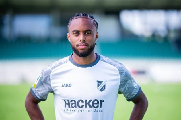 Dominique Ndure; SV Rödinghausen; Regionalliga West, Porträttermin 2024 2025.