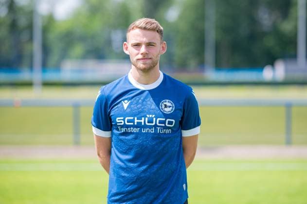 Mika Schroers; DSC Arminia Bielefeld; 3. Liga, Porträttermin 2024 2025.