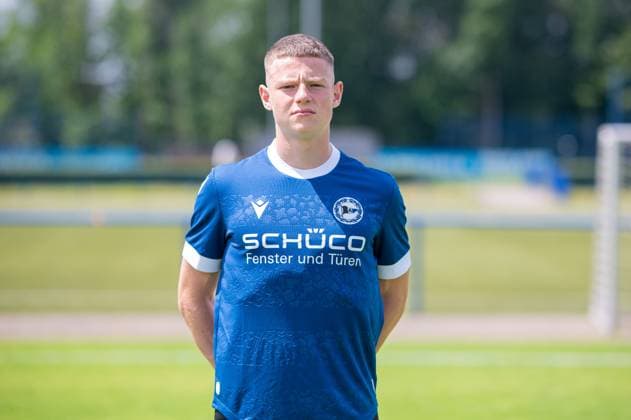 Justin Lukas; DSC Arminia Bielefeld; 3. Liga, Porträttermin 2024 2025.