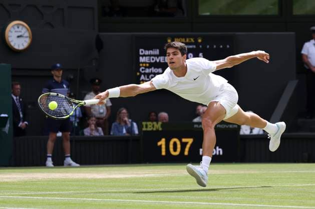 Carlos Alcaraz (ESP) Tennis - Wimbledon 2024 - Grand Slam ITF ATP, Tennis Herren WTA, Tennis Damen - AELTC - London - - Great Britain - 12 July 2024. Copyright: xJuergenxHasenkopfx