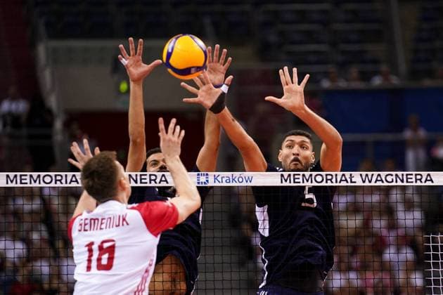 12.07.2024 KRAKOW UL. LEMA 7 ( POLAND ) SIATKOWKA MEZCZYZN ( MEN S VOLLEYBALL ) XXI MEMORIAL HUBERTA JERZEGO WAGNERA MECZ POLSKA - EGIPT ( GAME POLAND - EGYPT ) NZ KAMIL SEMENIUK OSMAN MOHAMED FOTO BORYS GOGULSKI CYFRASPORT NEWSPIX.PL --- Newspix.pl  20240712_CSBG_0019