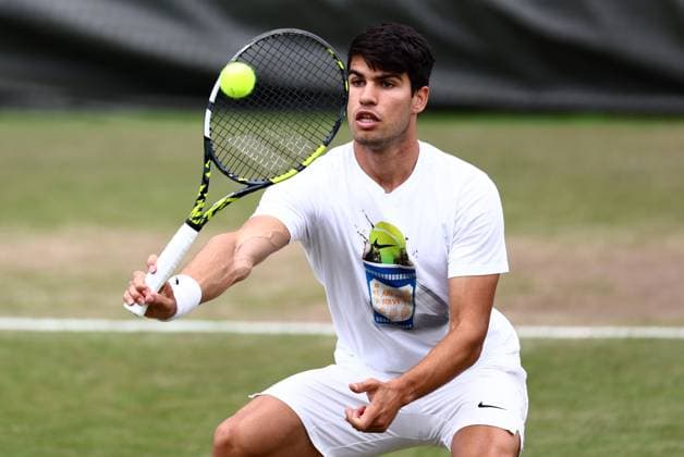 Carlos Alcaraz practising Wimbledon Tennis Championships, Day 13, The All England Lawn Tennis and Croquet Club, London, UK - 13 Jul 2024  Copyright: xJamesxMarsh Shutterstockx 14584808e