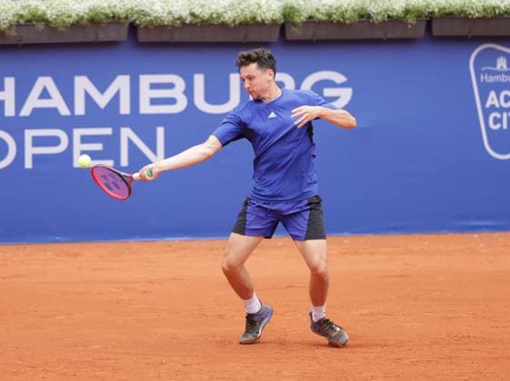 Tennis Herren ATP, Tennis Herren Tennis Herren Tour 500 European Open Hamburg, Hamburg Open ATP 500 2024 Qualifikationsrunde , 13.07.2024, Max Hans Rehberg (GER) spielt eine Vorhand. Copyright: FernandoxSoares