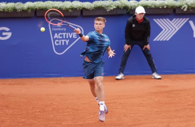 Tennis Herren ATP, Tennis Herren Tennis Herren Tour 500 European Open Hamburg, Hamburg Open ATP 500 2024 Qualifikationsrunde , 13.07.2024, Marvin Moeller (GER) spielt eine Vorhand. Copyright: FernandoxSoares