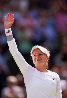 Barbora Krejcikova celebrates victory in the Ladies Singles Final Wimbledon Tennis Championships, Day 13, The All England Lawn Tennis and Croquet Club, London, UK - 13 Jul 2024  Copyright: xEllaxLing Shutterstockx 14584811av
