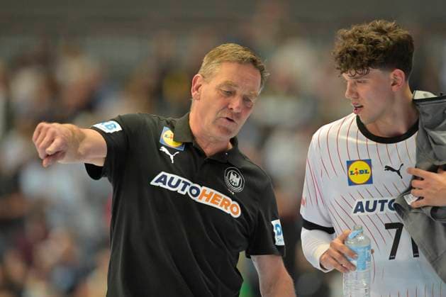 Herren ( Men ) - Handball-Länderspiel, Deutschland ( GER ) vs. Frankreich ( FRA ) 13.07.2024, Westfalenhalle, Dortmund, Herren ( Men ) - Handball-Länderspiel, Deutschland ( GER ) vs. Frankreich ( FRA ) im Bild: Trainer Alfred Gislasoon ( Germany ) und Marko Grgic ( Germany 71 ).