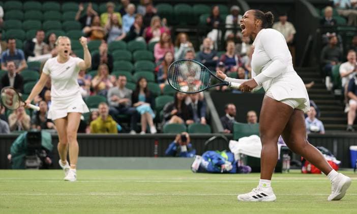 (240714) -- LONDON, July 14, 2024 -- Katerina Siniakova Taylor Townsend (R) celebrate during the women s doubles final match between Katerina Siniakova (Czech Republic) Taylor Townsend (the United States) and Gabriela Dabrowski (Canada) Erin Routliffe (New Zealand) at Wimbledon tennis Championship in London, Britain, on July 13, 2024. ) (SP) BRITAIN-LONDON-TENNIS-WIMBLEDON-WOMEN S DOUBLES-FINAL HanxYan 
