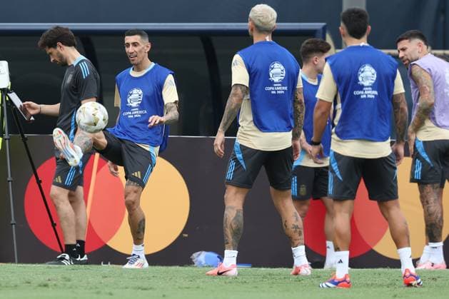 Argentina s forward Angel Di Maria (L) takes parti in a training session ahead the match against Colombia for the Copa America USA 2024 final match, at Florida International University (FIU), Miami, on July 13, 2024. MIAMI UNITED STATES Copyright: xALEJANDROxPAGNIx
