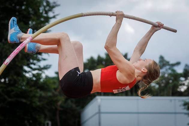 Bilder des Jahres 2024, Sport 07 Juli Sport Themen der Woche KW28 7. Koelner Flutlichtspringen; 13.07.2024 Regine Bakenecker (LG Olympia Dortmund); 7. Koelner Flutlichtspringen am 13.07.2024 im Netcologne-Stadion, Köln (Nordrhein-Westfalen). *** 7 Koelner Flutlichtspringen 13 07 2024 Regine Bakenecker LG Olympia Dortmund 7 Koelner Flutlichtspringen on 13 07 2024 at the Netcologne Stadium, Cologne North Rhine-Westphalia Copyright: xBEAUTIFULxSPORTS AxelxKohringx