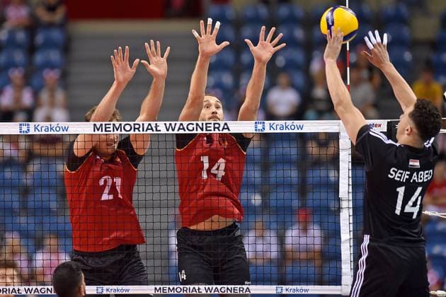 Sport Bilder des Tages 2024.07.14 Krakow Siatkowka mezczyzn, turniej towarzyski, XXI Memorial Huberta Jerzego Wagnera Niemcy - Egipt N z Tobias Krick, Moritz Karlitzek, Hassan Seif Abed Foto Krzysztof Porebski PressFocus 2024.07.14 Krakow Volleyball men, 21. Hubert Jerzy Wagner Memorial friendly tournament Germany - Egypt Tobias Krick, Moritz Karlitzek, Hassan Seif Abed Credit: Krzysztof Porebski PressFocus NEWSPIX.PL --- Newspix.pl  20240714PF_KP24006