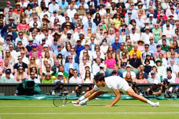 Sport Bilder des Tages Carlos Alcaraz during the Gentlemen s Singles final Wimbledon Tennis Championships, Day 14, The All England Lawn Tennis and Croquet Club, London, UK - 14 Jul 2024  Copyright: xJavierxGarcia Shutterstockx 14584814cy